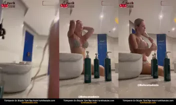 Alicya Gümüş Hamam Taşı Sakso ile Çıkış Yaptı